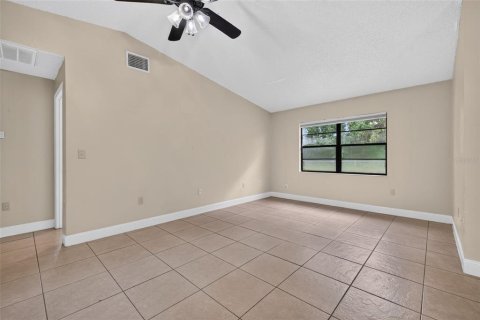 House in Kissimmee, Florida 3 bedrooms, 237.83 sq.m. № 2277186 - photo 21