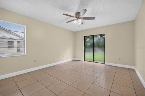 House in Kissimmee, Florida 3 bedrooms, 237.83 sq.m. № 2277186 - photo 17