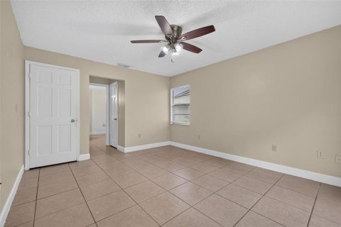 House in Kissimmee, Florida 3 bedrooms, 237.83 sq.m. № 2277186 - photo 20
