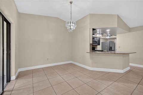 House in Kissimmee, Florida 3 bedrooms, 237.83 sq.m. № 2277186 - photo 12