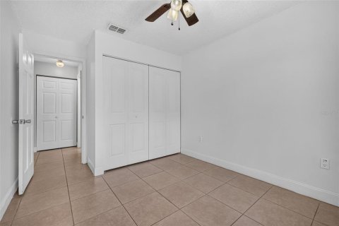 House in Kissimmee, Florida 3 bedrooms, 237.83 sq.m. № 2277186 - photo 24