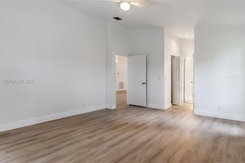 Casa en alquiler en Boca Raton, Florida, 4 dormitorios, 189.06 m2 № 2172247 - foto 19
