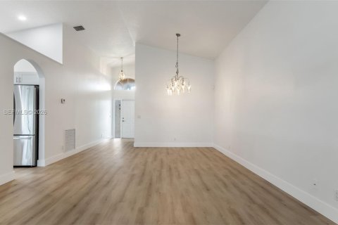 Casa en alquiler en Boca Raton, Florida, 4 dormitorios, 189.06 m2 № 2172247 - foto 11