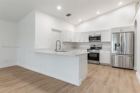 Casa en alquiler en Boca Raton, Florida, 4 dormitorios, 189.06 m2 № 2172247 - foto 5
