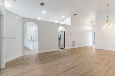Casa en alquiler en Boca Raton, Florida, 4 dormitorios, 189.06 m2 № 2172247 - foto 8