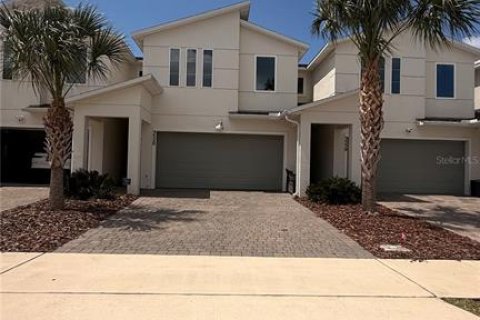 Touwnhouse à louer à Kissimmee, Floride: 3 chambres, 189.8 m2 № 2381156 - photo 2