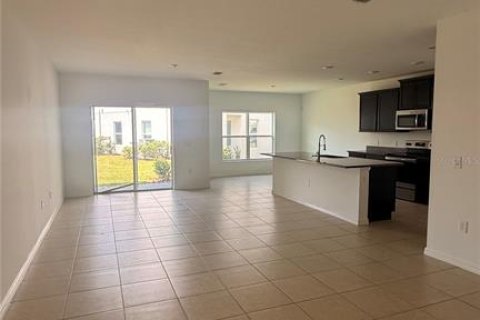 Touwnhouse à louer à Kissimmee, Floride: 3 chambres, 189.8 m2 № 2381156 - photo 4