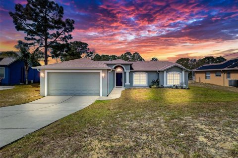 Casa en Spring Hill, Florida 3 dormitorios, 139.26 m2 № 2380915