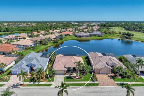 Casa en venta en North Port, Florida, 3 dormitorios, 190.64 m2 № 1565759 - foto 2