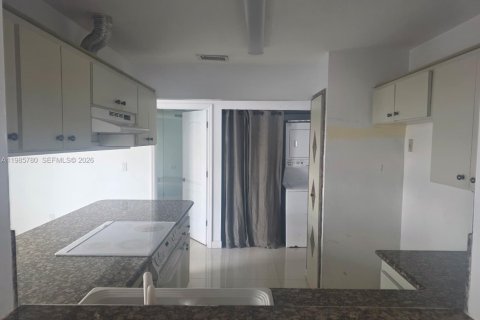 Купить виллу или дом в Майами, Флорида 3 спальни, 131.92м2, № 2153849 - фото 6
