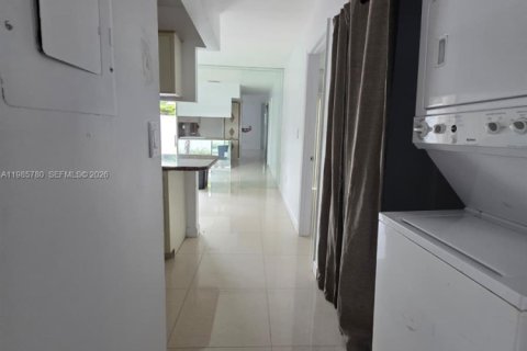 Купить виллу или дом в Майами, Флорида 3 спальни, 131.92м2, № 2153849 - фото 29