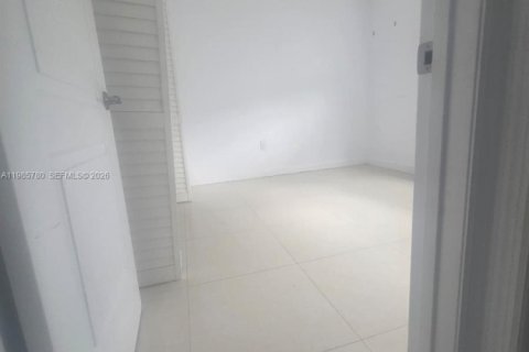 Купить виллу или дом в Майами, Флорида 3 спальни, 131.92м2, № 2153849 - фото 24