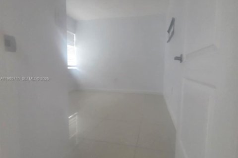 Купить виллу или дом в Майами, Флорида 3 спальни, 131.92м2, № 2153849 - фото 21