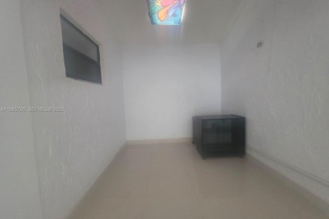 Купить виллу или дом в Майами, Флорида 3 спальни, 131.92м2, № 2153849 - фото 20