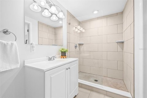 Casa en venta en Gulfport, Florida, 3 dormitorios, 147.34 m2 № 1755333 - foto 25