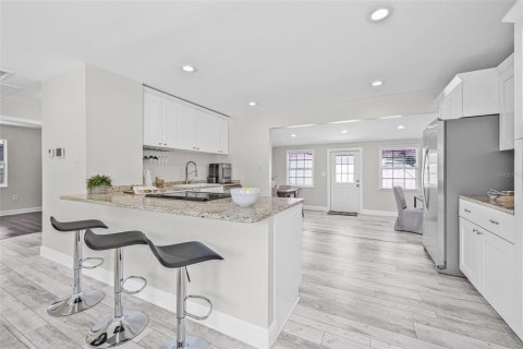 Casa en venta en Gulfport, Florida, 3 dormitorios, 147.34 m2 № 1755333 - foto 7