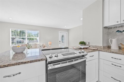 Casa en venta en Gulfport, Florida, 3 dormitorios, 147.34 m2 № 1755333 - foto 13
