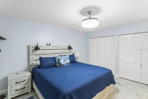 Condominio en venta en Indian Rocks Beach, Florida, 1 dormitorio, 66.33 m2 № 2108122 - foto 19