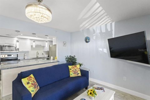 Condominio en venta en Indian Rocks Beach, Florida, 1 dormitorio, 66.33 m2 № 2108122 - foto 9