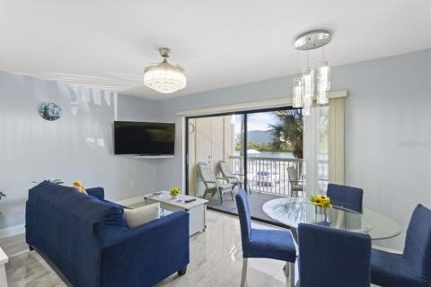 Condominio en venta en Indian Rocks Beach, Florida, 1 dormitorio, 66.33 m2 № 2108122 - foto 6
