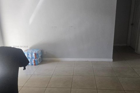 Immobilier commercial à vendre à Pompano Beach, Floride: 200.76 m2 № 2289466 - photo 8