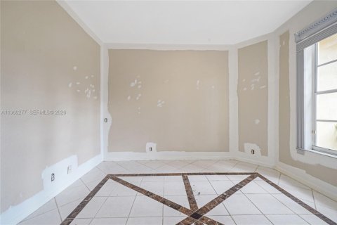 Villa ou maison à vendre à Pembroke Pines, Floride: 4 chambres, 266.07 m2 № 2020366 - photo 5