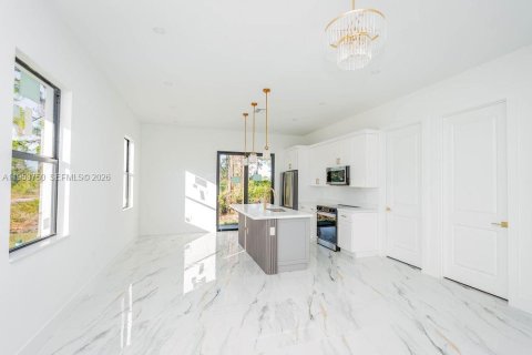 Villa ou maison à vendre à Lehigh Acres, Floride: 3 chambres № 2008180 - photo 5