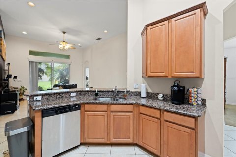 House in Winter Garden, Florida 4 bedrooms, 245.26 sq.m. № 1825351 - photo 25