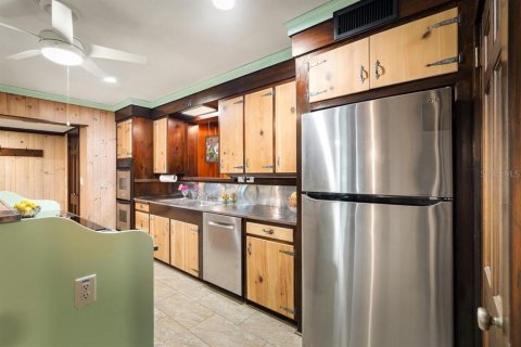 Villa ou maison à vendre à Ormond Beach, Floride: 5 chambres, 459.68 m2 № 2122516 - photo 11