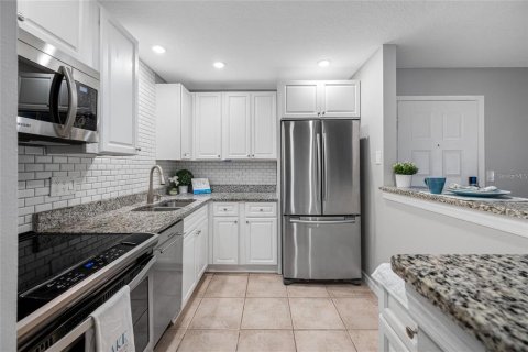 Condo in Palm Harbor, Florida, 1 bedroom № 2096310