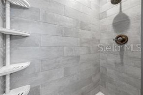 Condo in Palm Harbor, Florida, 1 bedroom  № 2096310 - photo 8