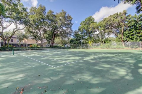 Condo in Palm Harbor, Florida, 1 bedroom  № 2096310 - photo 21