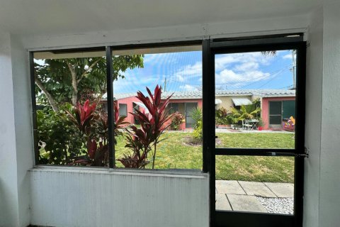 Appartement à louer à Hollywood, Floride: 1 chambre, 56.76 m2 № 2285826 - photo 12