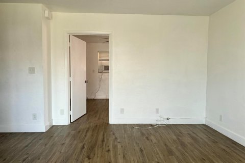 Appartement à louer à Hollywood, Floride: 1 chambre, 56.76 m2 № 2285826 - photo 2