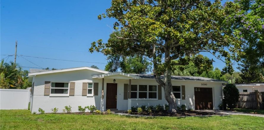 Villa ou maison à Saint Petersburg, Floride 3 chambres, 102.19 m2 № 2290741