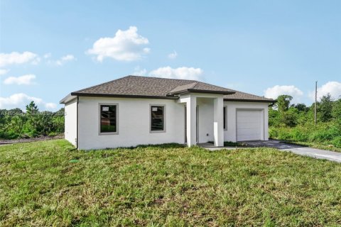 Casa en venta en Lehigh Acres, Florida, 3 dormitorios, 98.01 m2 № 2009013 - foto 7