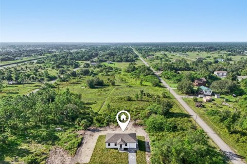 Casa en venta en Lehigh Acres, Florida, 3 dormitorios, 98.01 m2 № 2009013 - foto 29