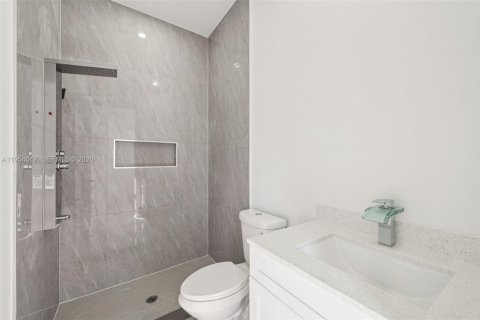 Casa en venta en Lehigh Acres, Florida, 3 dormitorios, 98.01 m2 № 2009013 - foto 20