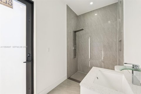 Casa en venta en Lehigh Acres, Florida, 3 dormitorios, 98.01 m2 № 2009013 - foto 25