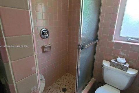 Casa en alquiler en Wilton Manors, Florida, 2 dormitorios, 130.06 m2 № 1776117 - foto 13