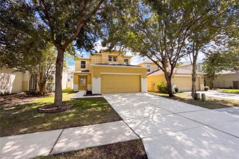 Casa en Land O' Lakes, Florida 3 dormitorios, 210.14 m2 № 2373334