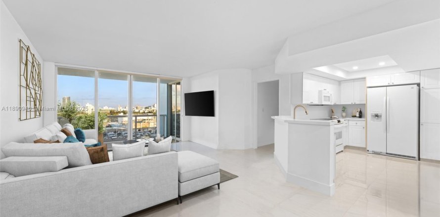 Condo à Miami Beach, Floride, 3 chambres  № 1943692