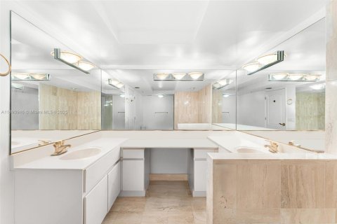 Copropriété à louer à Miami Beach, Floride: 3 chambres, 164.44 m2 № 1943692 - photo 8