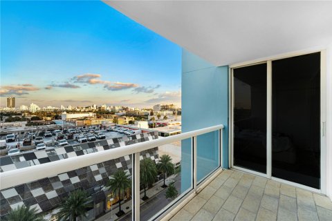Copropriété à louer à Miami Beach, Floride: 3 chambres, 164.44 m2 № 1943692 - photo 4