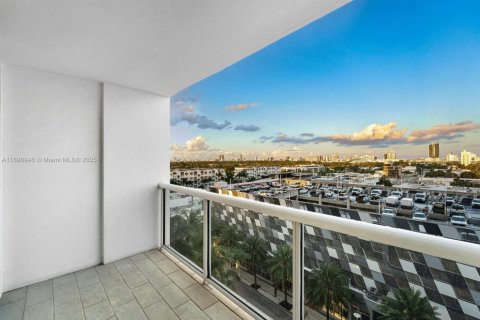 Copropriété à louer à Miami Beach, Floride: 3 chambres, 164.44 m2 № 1943692 - photo 5