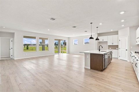 Villa ou maison à vendre à Plant City, Floride: 4 chambres, 244.8 m2 № 2208938 - photo 8