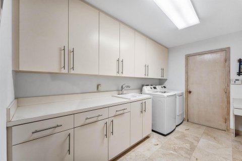 Villa ou maison à vendre à Boynton Beach, Floride: 4 chambres, 438.22 m2 № 2402152 - photo 21