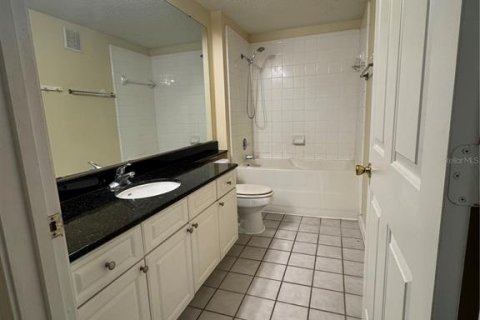 Condominio en alquiler en Orlando, Florida, 3 dormitorios, 138.52 m2 № 1912047 - foto 19
