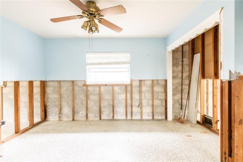 House in Gulfport, Florida 3 bedrooms, 114.46 sq.m. № 1533660 - photo 26