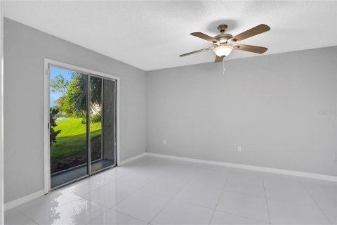 Condominio en venta en Altamonte Springs, Florida, 2 dormitorios, 116.31 m2 № 2106655 - foto 5